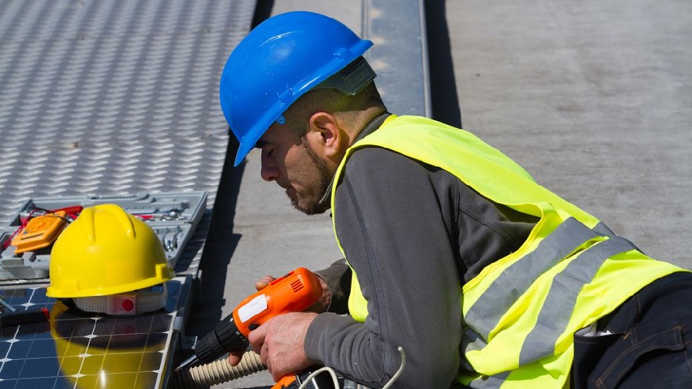 高壓電工證考試報名費多少錢,難不難考?