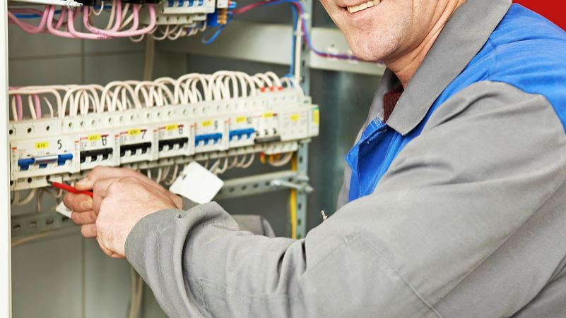 高級電工職業資格證怎么考