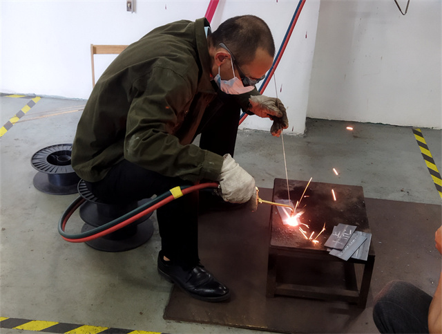 焊工證要怎么考?考焊工證有什么好處?